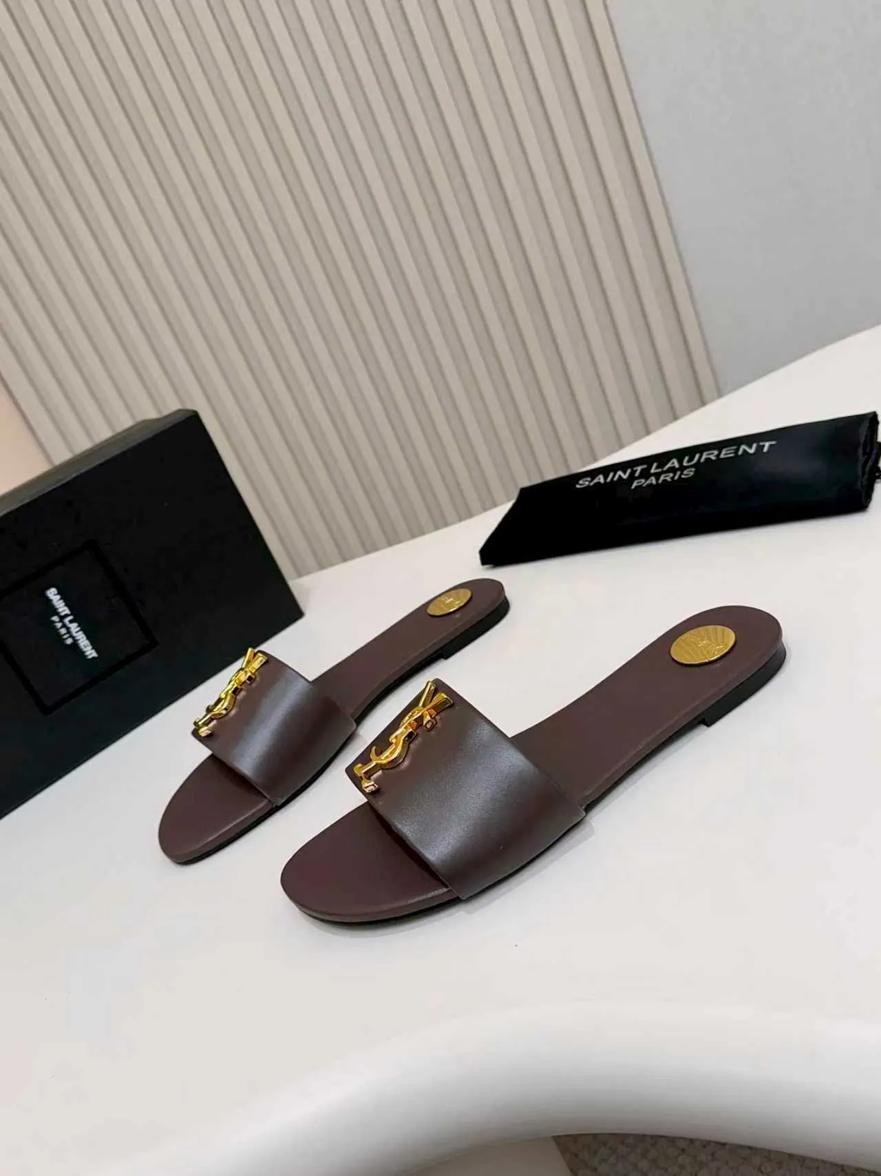 👟👟Ex-factory price 340👟👟 Genuine leather sole +40 YSL new model, upper cowhide leather lining sheepskin, size 35-44, rubber sole, genuine leather sole +40